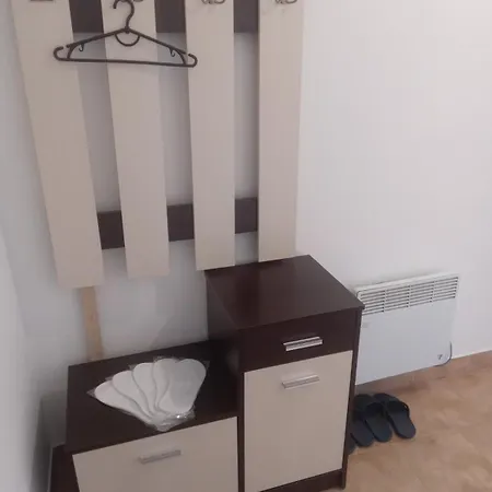 Apartment Doba - центр 2 кім студія 7 місць завжди тепла ! *