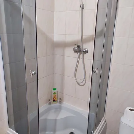 Doba - центр 2 кім студія 7 місць завжди тепла ! Mukacheve