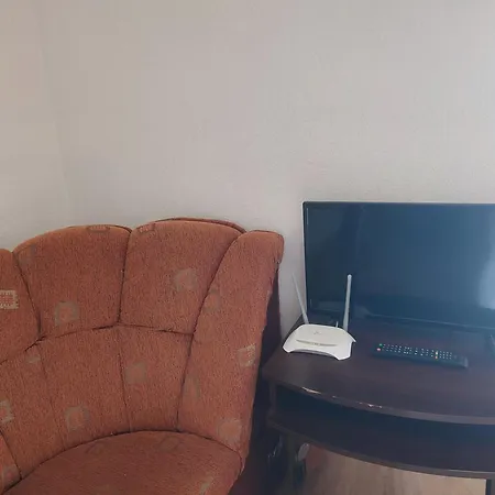 Doba - центр 2 кім студія 7 місць завжди тепла ! Mukacheve