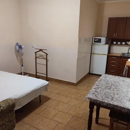 Apartment Doba - центр 2 кім студія 7 місць завжди тепла ! *